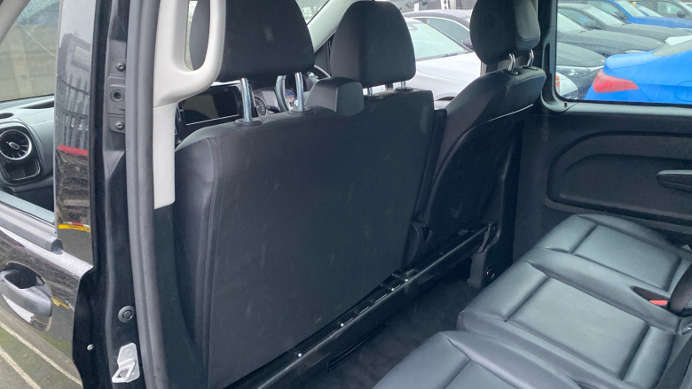 Mercedes-Benz Vito Tourer L3 Diesel Rwd 116 CDI Select 9-Seater 9G-Tronic